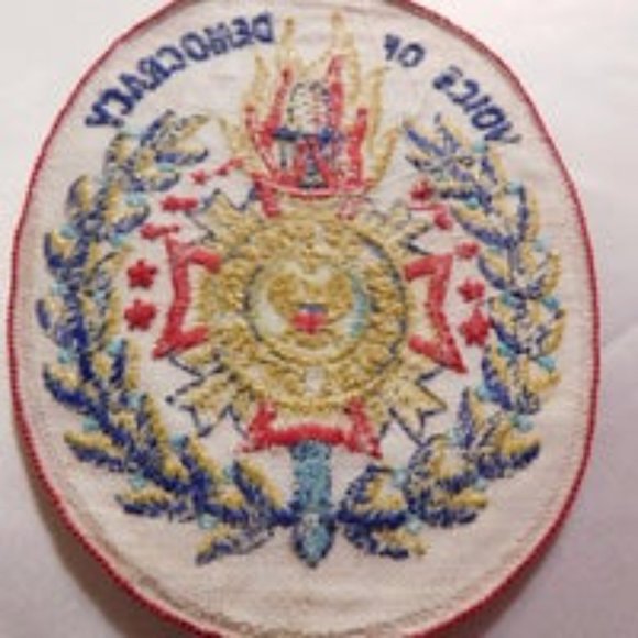 VOICE OF DEMOCRACY PATCH VETERANS OF FOREIGN AFFAIRS - Picture 2 of 4